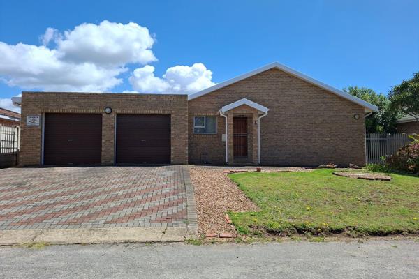 These two absolutely lovely 2-bedroom, 1-bath units nestled onto this property in a quiet street, is very well suited to a family ...