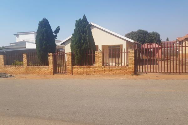 Don&#39;t miss the opportunity to own this wonderful 3 bedroom house in Tlhabane West. With its pet-friendly tiled floors and fully ...