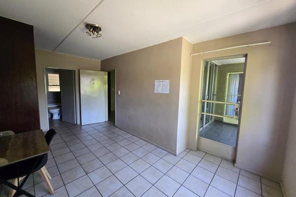 Welcome to this spacious and semi-furnished 2-bedroom, 2-bathroom apartment in the heart of Braamfontein. Ideal for students or young ...