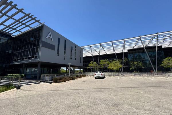 54 Maxwell Drive, Woodmead, Sandton, offers an exceptional opportunity for businesses seeking a spacious, professional environment. This entire standalone building spans an impressive 2,204m2, providing a versatile open-plan ...