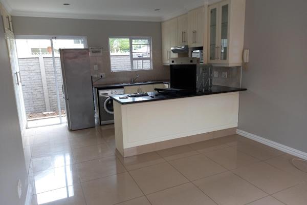 Luxury spacious 2 B/R Townhouse in Selborne, 8C Crewe Road. In a small complex, 1 of 3 ...