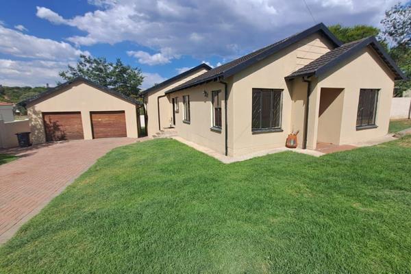 **Charming 4-Bedroom Family Home in the Heart of Country View, Midrand**

Nestled in the serene and sought-after neighborhood of ...