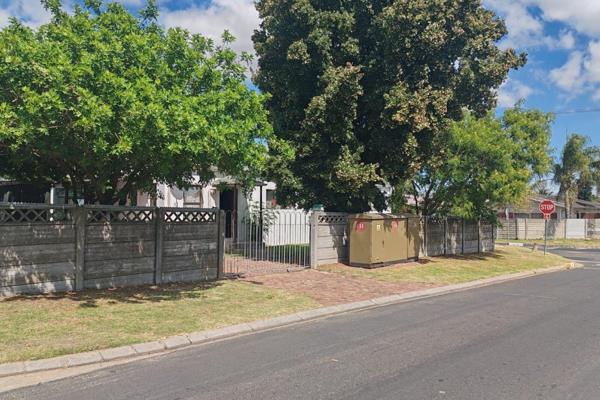 Discover this delightful 2-bedroom home in Belmont Park, Kraaifontein, offering comfort ...