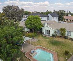 House for sale in Brackendowns