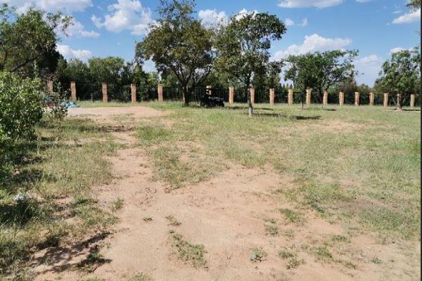 The quite and friendly suburb of Randjesfontein has a 1 hectare ready-to-build vacant ...