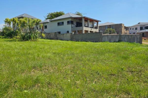 Seize the opportunity to own a stunning 905m&#178; residential land in a fully secured complex. This spacious land offers the perfect ...