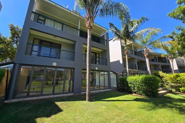 This beautiful apartment is located within the beautiful Key West Estate, surrounded by pristine, rolling lawns and lush, landscaped gardens.
Downstairs you will find the open plan kitchen and airconditioned living room with sliding doors opening to the enclosed patio with a ...