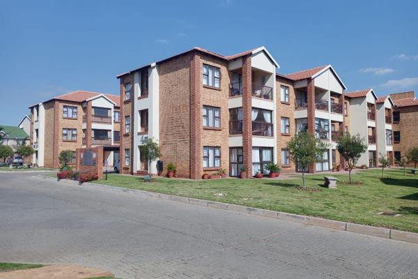 VILLAGE WALK RETIREMENT VILLAGE

This beautiful 2 bedroom apartment on the second floor offers the following:
2 bedroom with build in ...