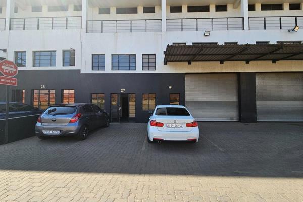 Located within a highly secure industrial park, this 378m2 mini unit offers the perfect ...