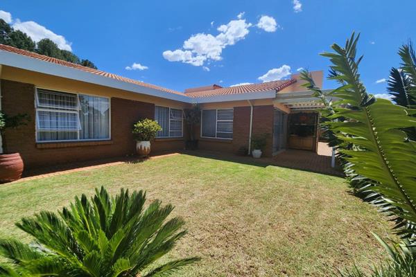 Looking for perfect home in secure retirement estate in the Westrand?
 Extra large ...