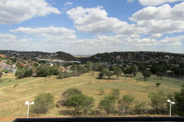 Lovely 2 Bedroom 2 Bathroom unit in Oakdene with Stunning Views

Open plan Lounge and Kitchen

Close to the Glen

24 Hour ...