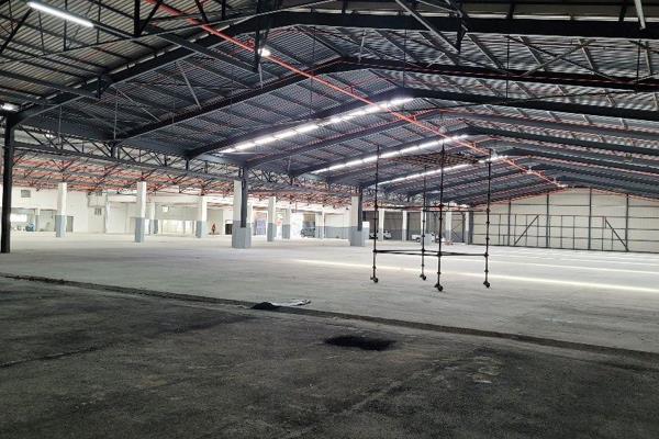 Redeveloped warehouse to A-Grade status
Multiple roller shutter doors
Insulated roof with natural light
5.7m height to eaves
ASIB ...