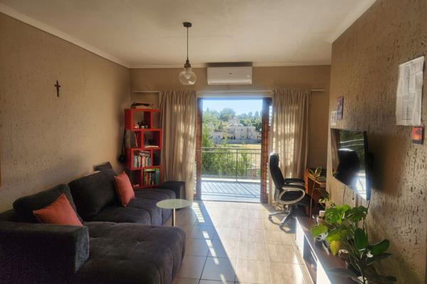 Come and view this beautiful apartment in the lovely Nottinghill Park Randpark ...