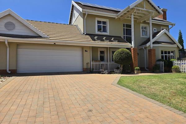 Charming Family Home in a Woodlands Lifestyle Estate

Nestled in a family-friendly estate, this home offers a perfect blend of comfort ...