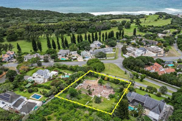 Discover the perfect canvas to build your dream home on this expansive 2,777 square metre vacant plot in one of the most prestigious ...