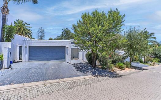 3 Bedroom House for sale in Lonehill