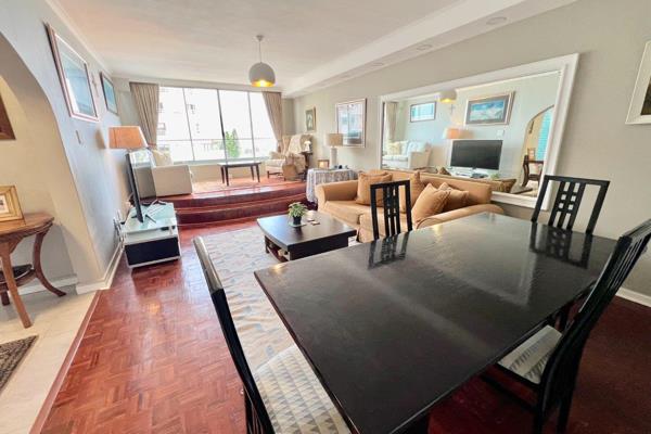 This upmarket 2 Bedroom, 1 Bathroom 94m2 FULLY FURNISHED apartment is situated on Beach Road on the Promenade. High up in the block ...