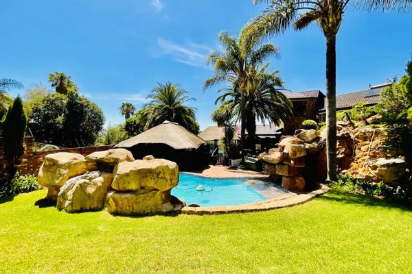 Discover the epitome of oasis living in this exquisite 4-bedroom family home. Nestled on a spacious 1677 sqm stand, this tropical oasis ...