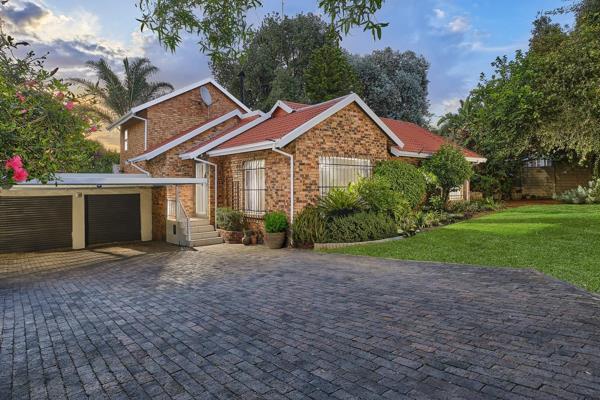 Wilgeheuwel property for sale, roodepoort!

This home is undoubtedly a true gem and very ...