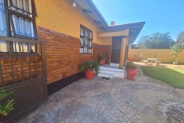 This home is situated in a popular area and offers:
* An expansive open-plan lounge and dining area with tiled flooring,
* Sleek ...