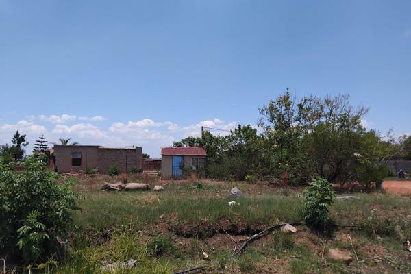 VACANT LAND FOR SALE IN SOSHANGUVE 

R130 000

LOCATION: Soshanguve 

PERFECT STARTER ...