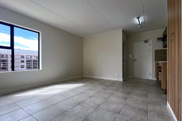 Have you driven past the new development in Gordon’s Bay called Green Bay and wanted to live there?
This spacious bachelor apartment ...