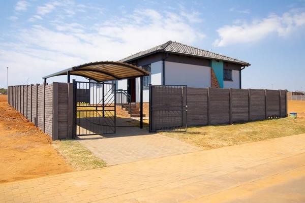 Diamond City the only security estate in Mamelodi
It accommodate anyone who earns from R15000.
All the amenities are 5 minutes ...