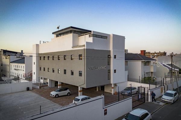 Metropole Green Point is the ideal living space for senior students and young ...