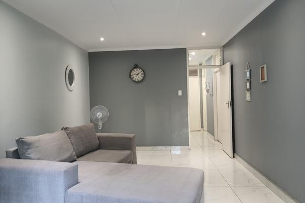 Nestled in the heart of one of Sandton&#39;s most dynamic neighborhoods, this exquisite two-bedroom apartment seamlessly combines ...