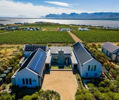 House for sale in Benguela Cove Lagoon Wine Estate