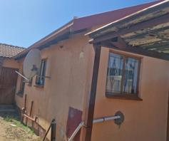 House for sale in Klipfontein View