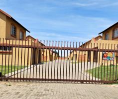 Townhouse for sale in Bergsig