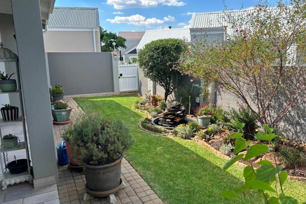 NEW RENTAL IN LEISURE BAY ESTATE

This modern home offers luxury and comfort all in one. The spacious kitchen has ample cupboard space ...