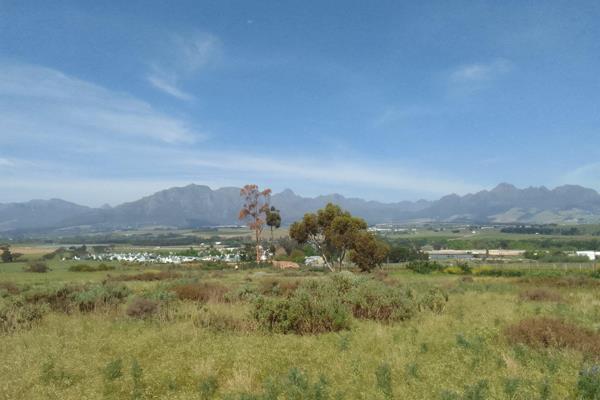 Lifestyle Development in Stellenbosch Winelands.

Longlands Estate offers the epitome ...