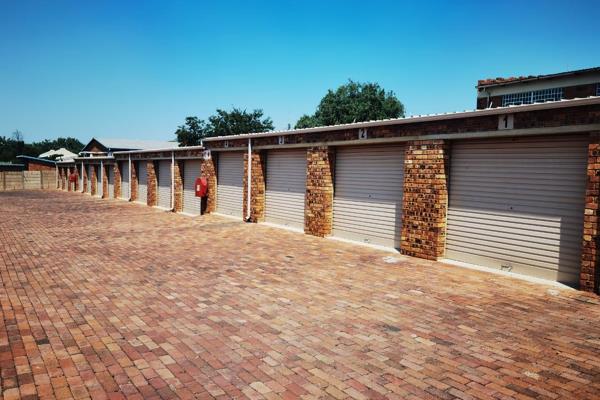 Safe and secure in Central Heidelberg!

Units is plus minus 65 Squares, and is in a gated complex with other storage units.

Remote ...