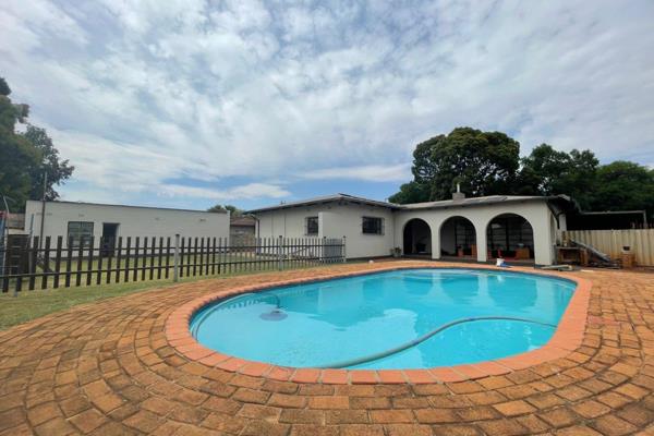 This home is situated in the heart of Northmead. The property is located near Pick n Pay Oakfields, Arbor Primary and Benoni High ...