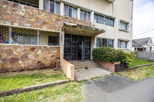 Calling all investors!
This apartment is centrally located in close proximity to ...