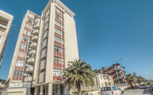 3 Bedroom Apartment / Flat for sale in Humewood