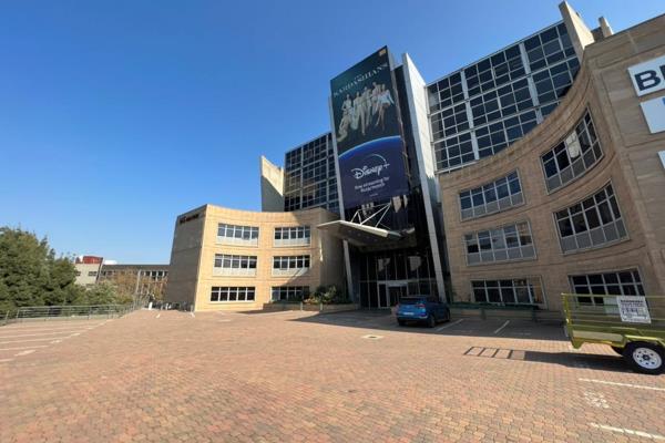 Discover the ideal workspace for your business at 165 West Street, Sandton. This 25m2 ...