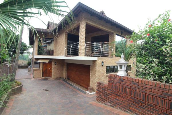 Escape to tranquility and luxury in Umhlatuzana! This immaculate 5-bedroom, 4-en-suite home offers the perfect blend of comfort and ...