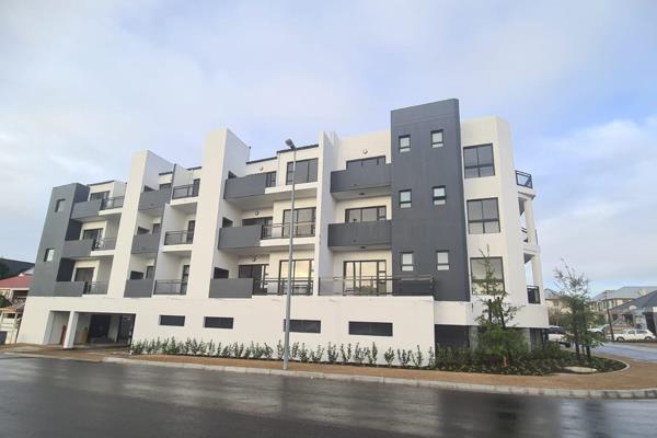 This newly built bachelor apartment is the perfect blend of style and convenience in the heart of Durbanville, offering contemporary ...