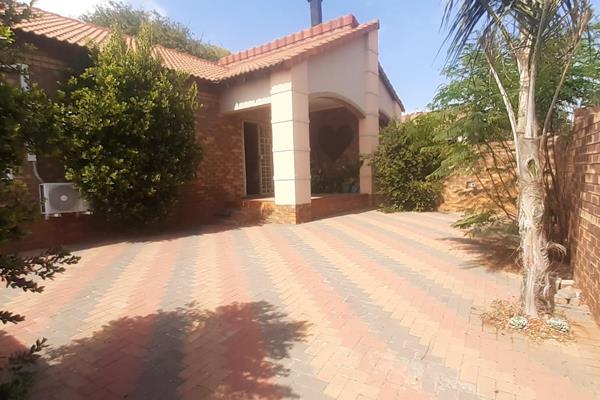 This beautiful simplex townhouse is available for sale at a bargain price. Situated in Pretoria east suburb, secured in a gated ...