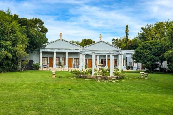 This exceptional 5-bedroom, 5-star rated guest house, with a 25-year track record, is set along the scenic Mooi River in one of the ...