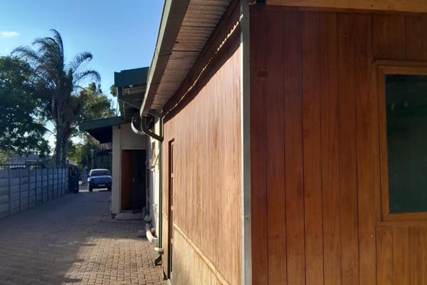 4 bedroom house to share in Ladanna available for rental. Rental is from R2600 per ...