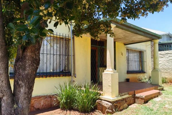 Investment opportunity : 4 bedroom and a cottage property for sale !!!!
This property ...