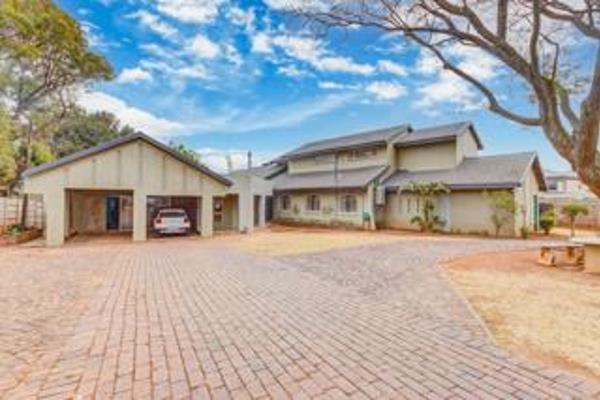 Expansive 5-Bedroom Family Home with Endless Potential in Fairland – Ideal for Education ...