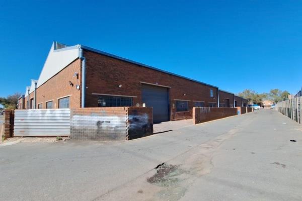 Discover this 543m2 industrial property in the heart of Robertville, Roodepoort—an ideal ...