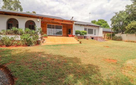 4 Bedroom House for sale in Protea Park