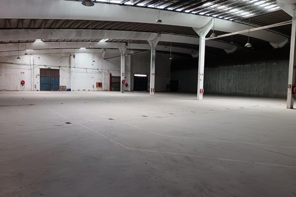 Dalmax Properties is proud to offer this expansive 4,880.80sqm warehouse for rent, ideal for businesses requiring high power and ...