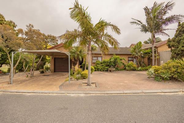 This 3-bedroom, 1-full family bathroom face brick home is located in a gated security access control complex in Kuils River. As you ...